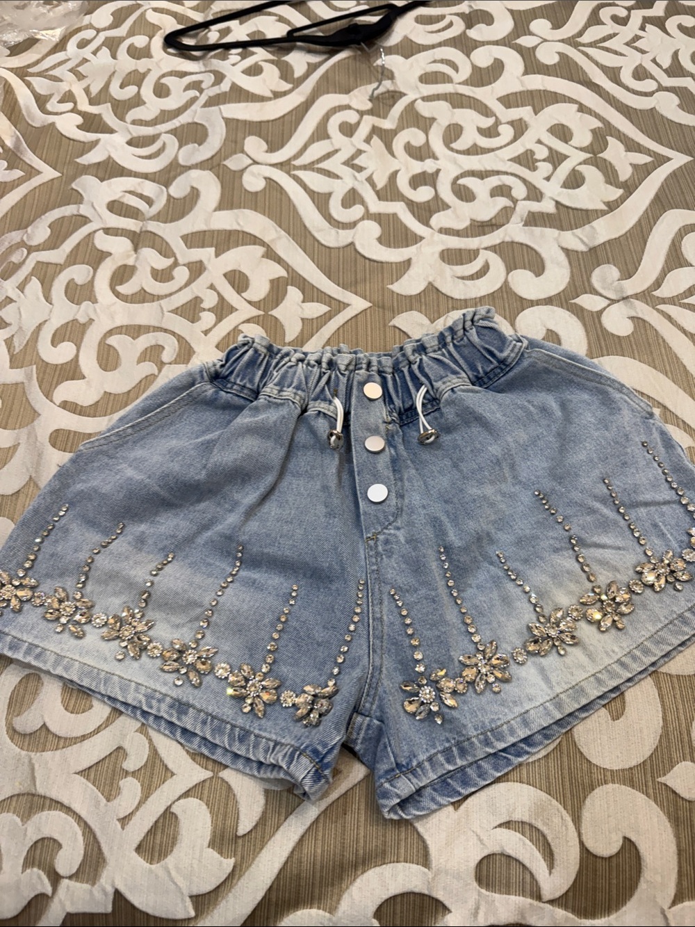 Embellished Light Blue Denim Shorts with Elastic Waist. nOT Zara